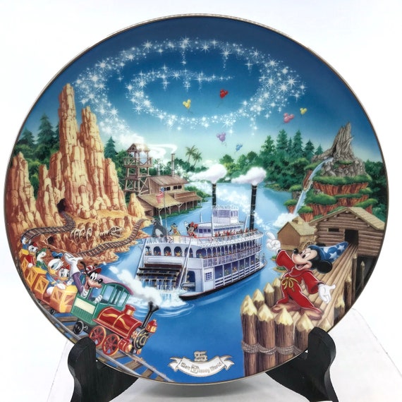 Walt Disney World Frontierland Porcelain Collector Plate No 5 in