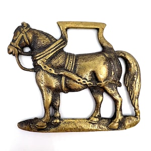 Horse Brass Heavy Shire Horse in Harness signed Lowe Cast Repro Bar Pub Man Cave Decor 3 inches