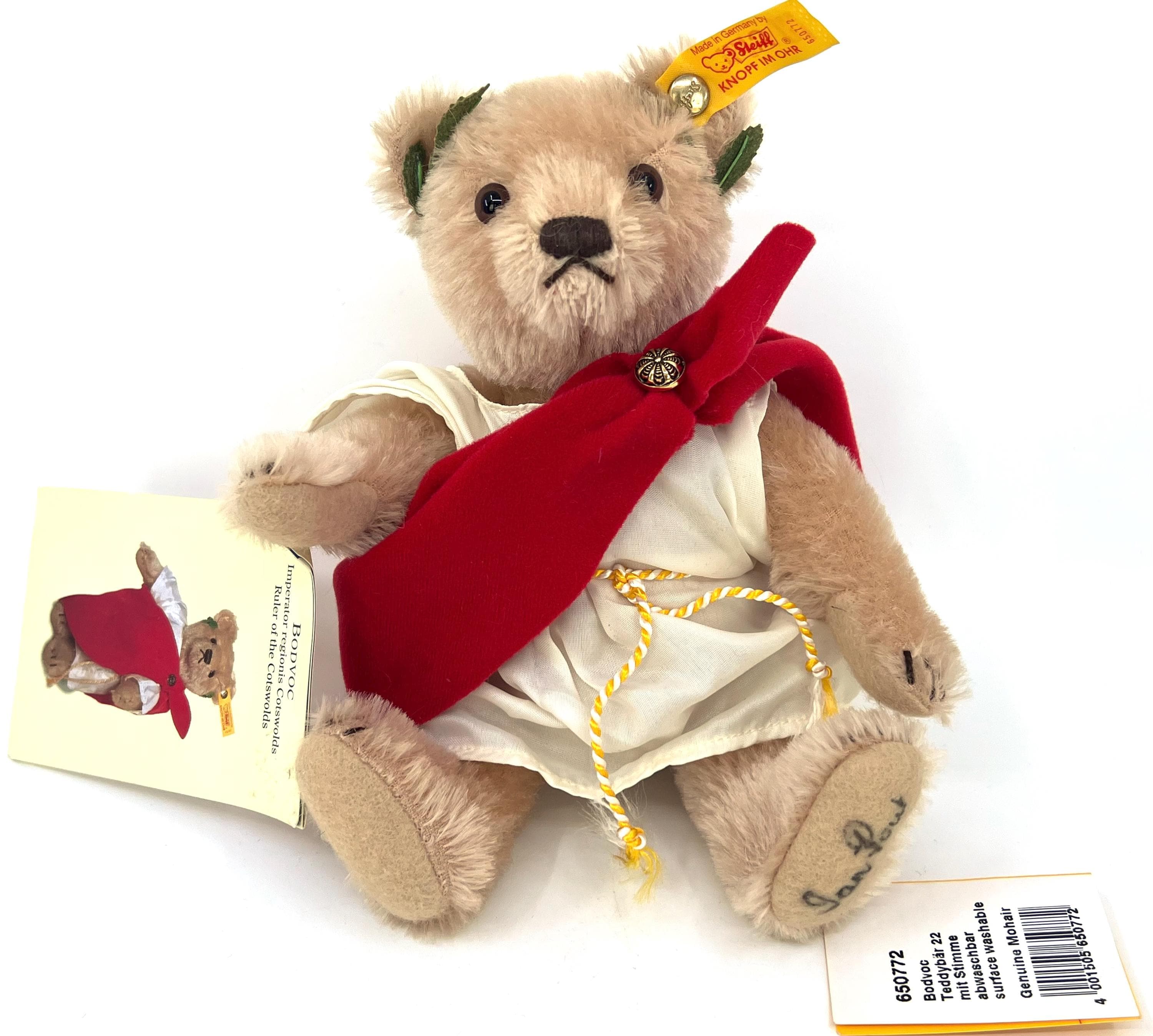 ꕤ Steiff Teddy Bear リヤドロ ꕤ Düsseldorf Teddy bear, 28 cm, beige - Steiff.com