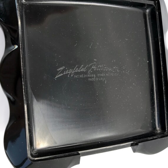 Ziegfeld Petticoat Girl Ladies Powder Compact 194… - image 8