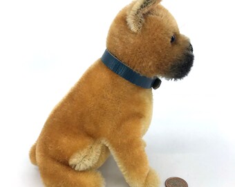 Steiff Germany Sarras Boxer Dog Sitting 14cm 5.5 Inches Mohair
