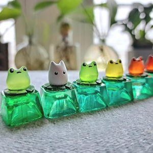 Frog Lilypad Artisan Keycap: Custom Cherry MX Mechanical Keycap