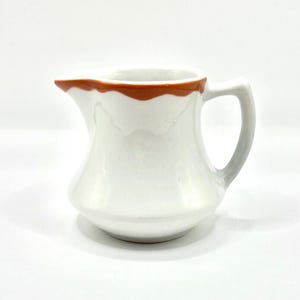 Vintage Restaurant Ware White Ceramic Creamer/Syrup Pitcher With Light Brown Scalloped Edge