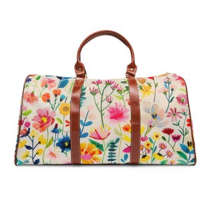 Floral Waterproof Travel Bag, Chic Gym Tote, Overnight Luggage, Beach Tote, Floral Weekender Bag, Perfect Gift for Travelers