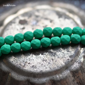 25 Like April Saturated Emerald, Premium Czech Glass, Fire-Polish Round Beads 6mm image 3
