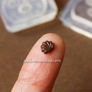 Dollhouse Miniature Chocolate Seashell Mold image 2