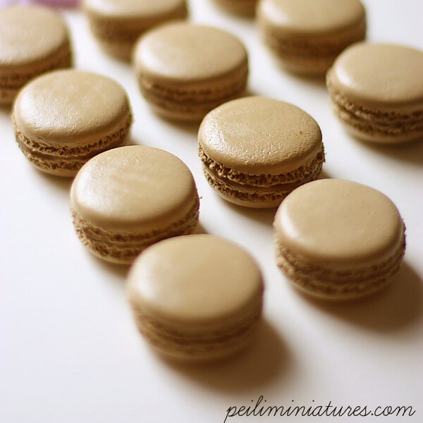 Fake Food Prop - Fake Macaron - Faux Macaron - Photography Prop - Home Decor - 1 piece