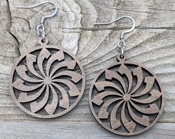 Wooden Earrings / Wooden Flower Dangle Earrings / Bridesmaid Earrings / Geometric Earrings / Lightweight Earrings from Wood