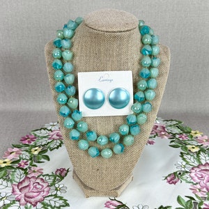 Vintage 50s Demi Parure Teal Lucite Necklace and Clip On Earrings, Made in Hong Kong, Married Set