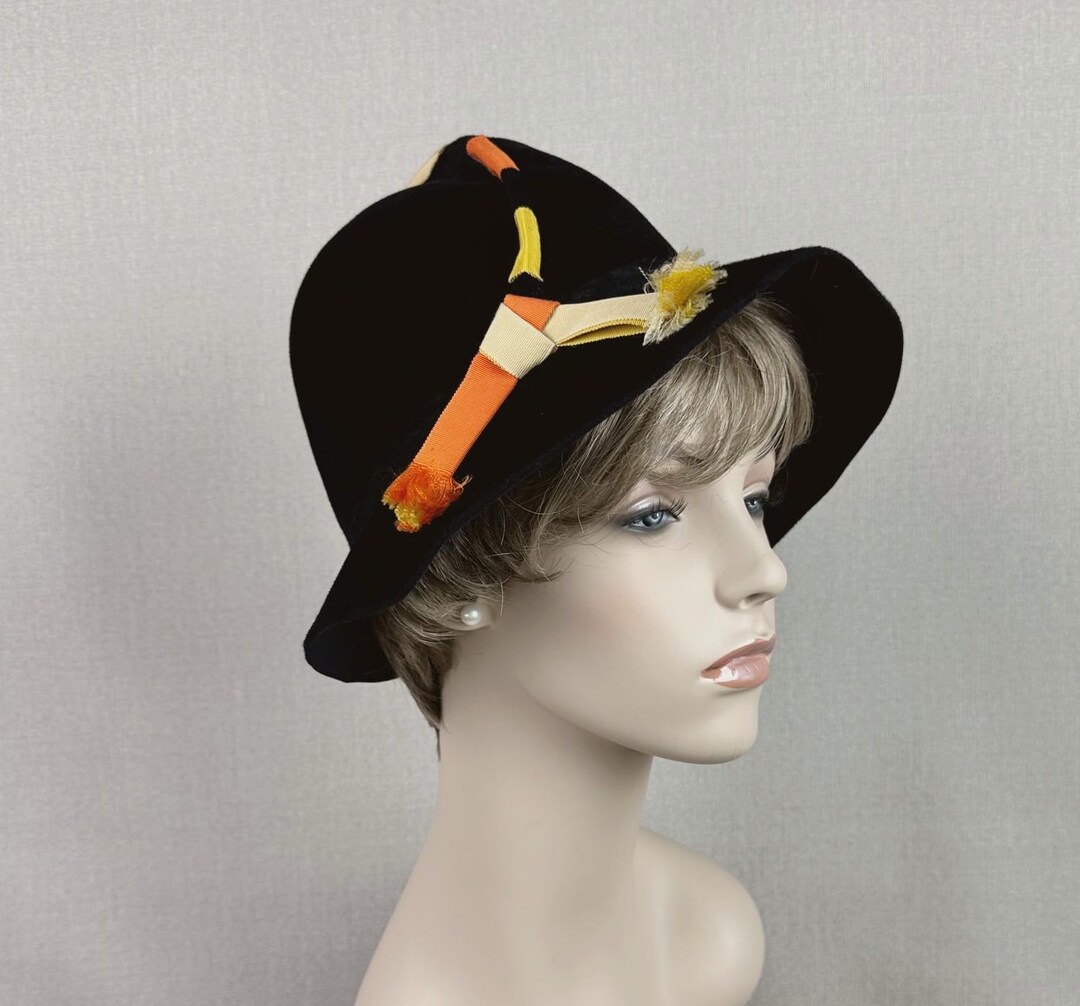 Vintage 60s Black Velour Brimmed Cloche Hat by Mr John - Etsy display picture 1