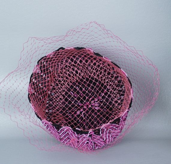 60s Hot Pink Veiled Pillbox Hat - image 5