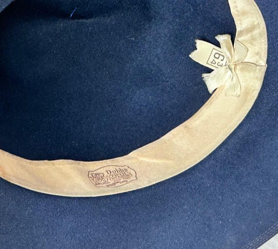 Vintage 40s Fedora, Navy Blue Ladies Hat by Dobbs - image 11