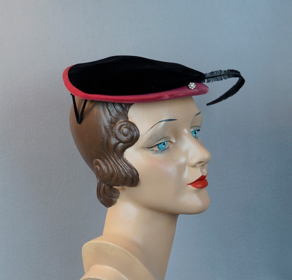 Vintage Hat, 1950s Cocktail Hat, Velvet Beret, Bl