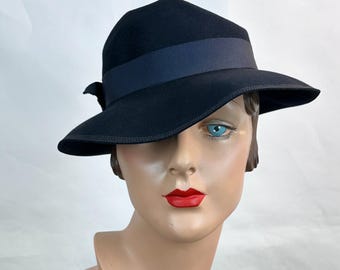 Vintage jaren 40 fedora, marineblauwe dameshoed van Dobbs
