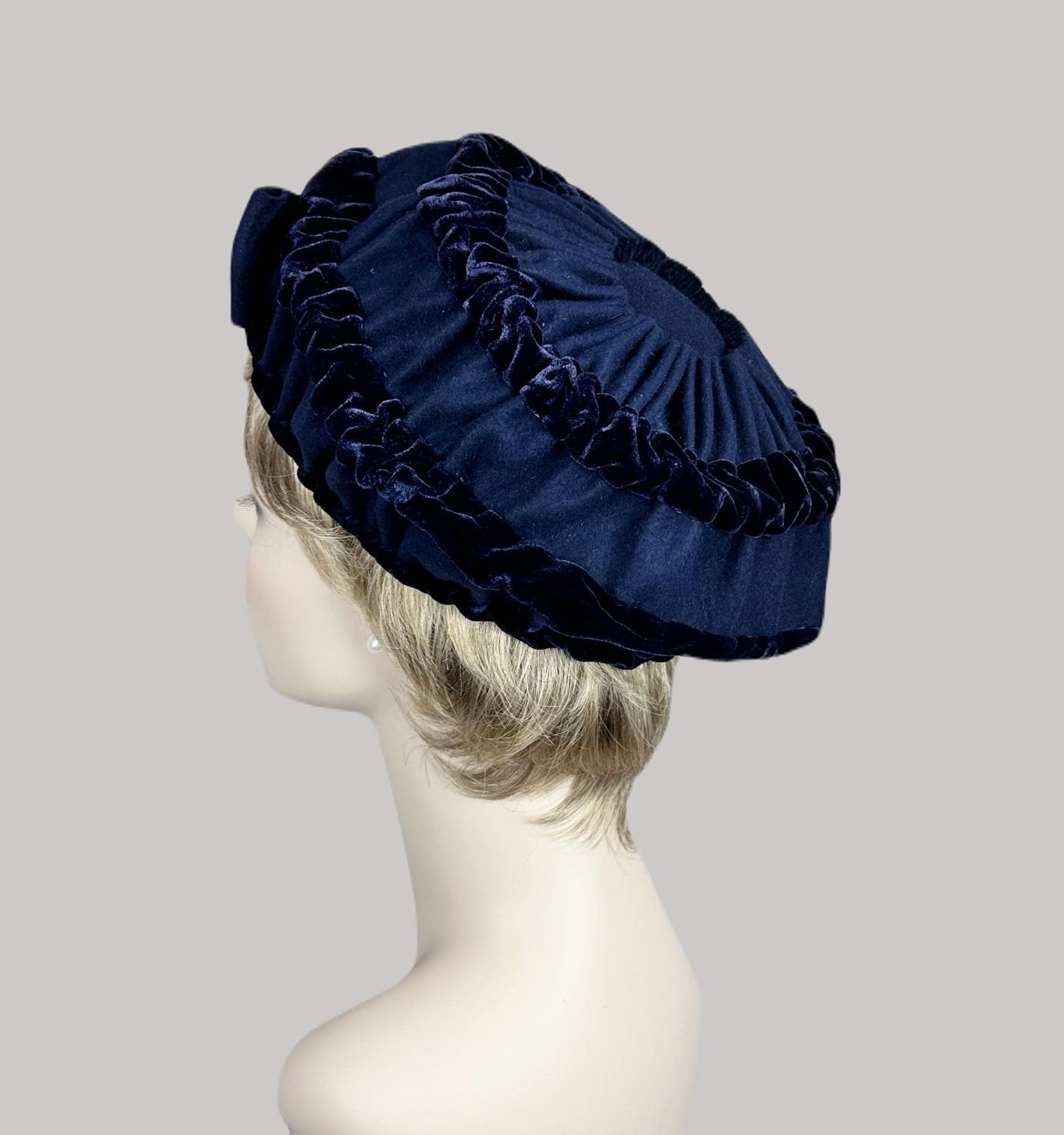 Vintage 50s Navy Blue Wool and Velvet Beret Hat Beret by  display picture 1