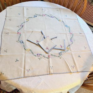 Vintage Embroidered Luncheon Tablecloth with Four Napkins