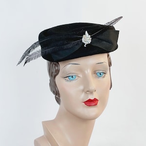 Feather Pillbox Vintage Hat - Etsy display picture 1