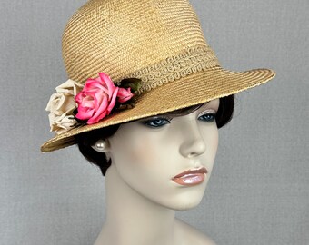 Vintage 90s Beige Straw Safari Style Hat