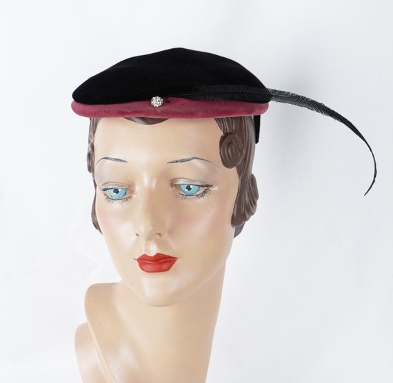 Vintage Hat, 1950s Cocktail Hat, Velvet Beret, Bl