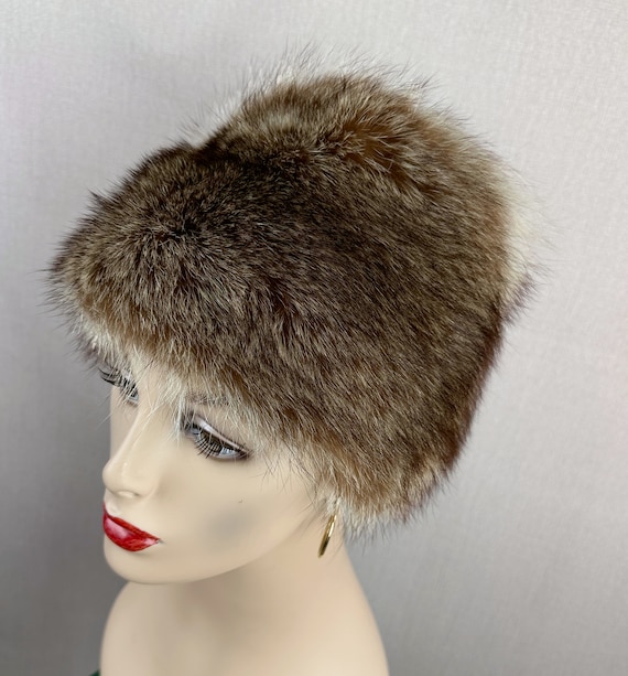 Vintage Hat, Fox Fur Cloche by Woodmere, Sz 22 - Etsy Ireland display picture 1