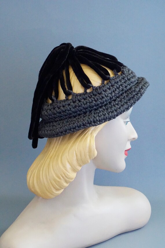 40s Grey Crochet Hat with Brown Velvet Loops by A… - image 8