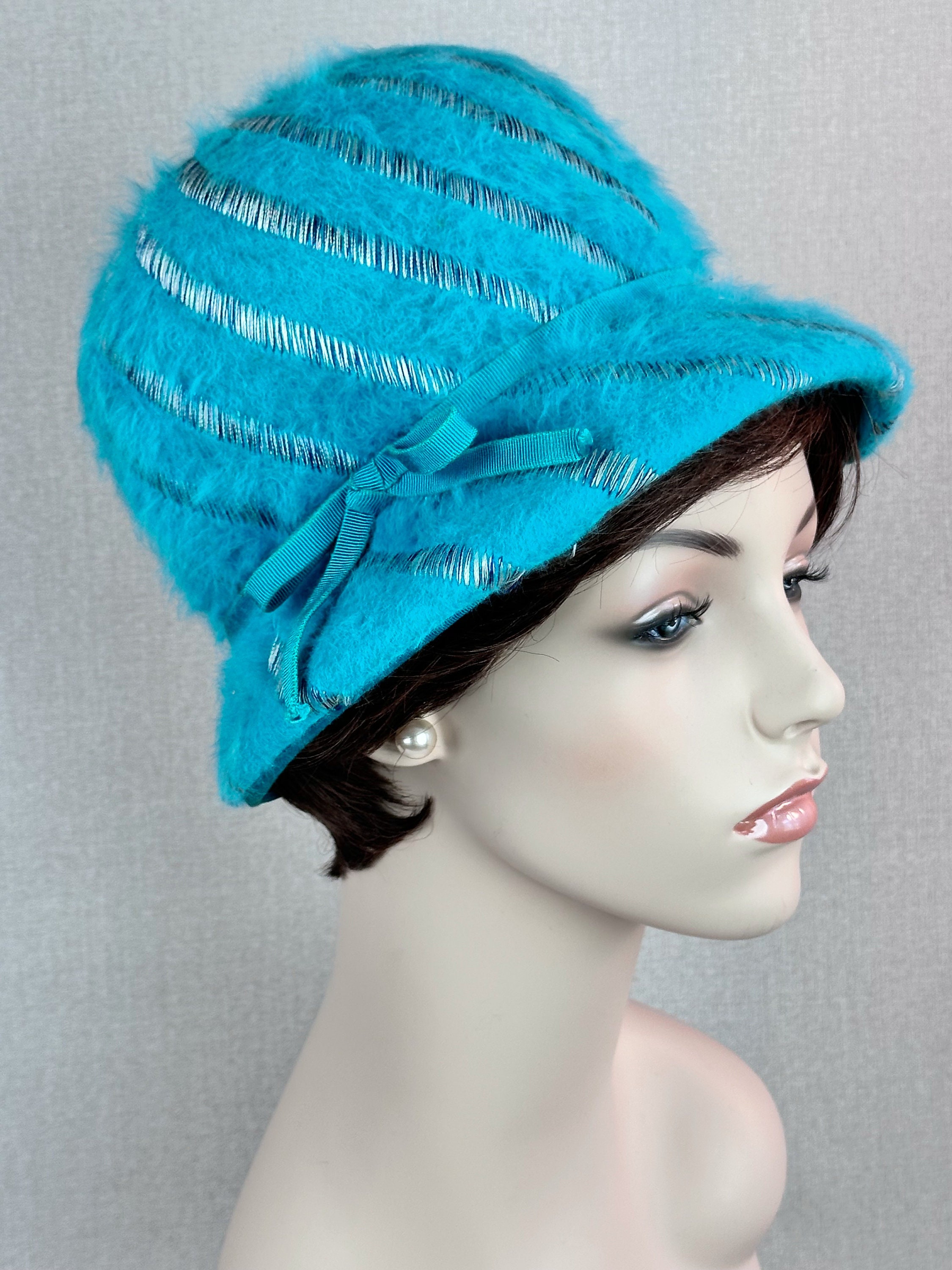 Vintage 1970s Faux Fur Teal Cloche Style Hat by Amy - Etsy  display picture 2