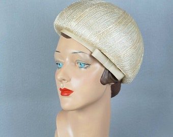 60s Ivory Bubble Crown Toque Hat by Coronet