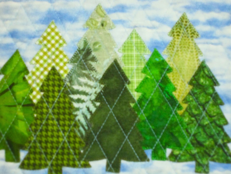 PINE FOREST Appliqued Tree Quilt Wall Hanging Table Topper image 2
