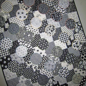 AROUND THE BLOCK Black and White Quilt Wall Hanging Table Runner from Quilts by Elena
