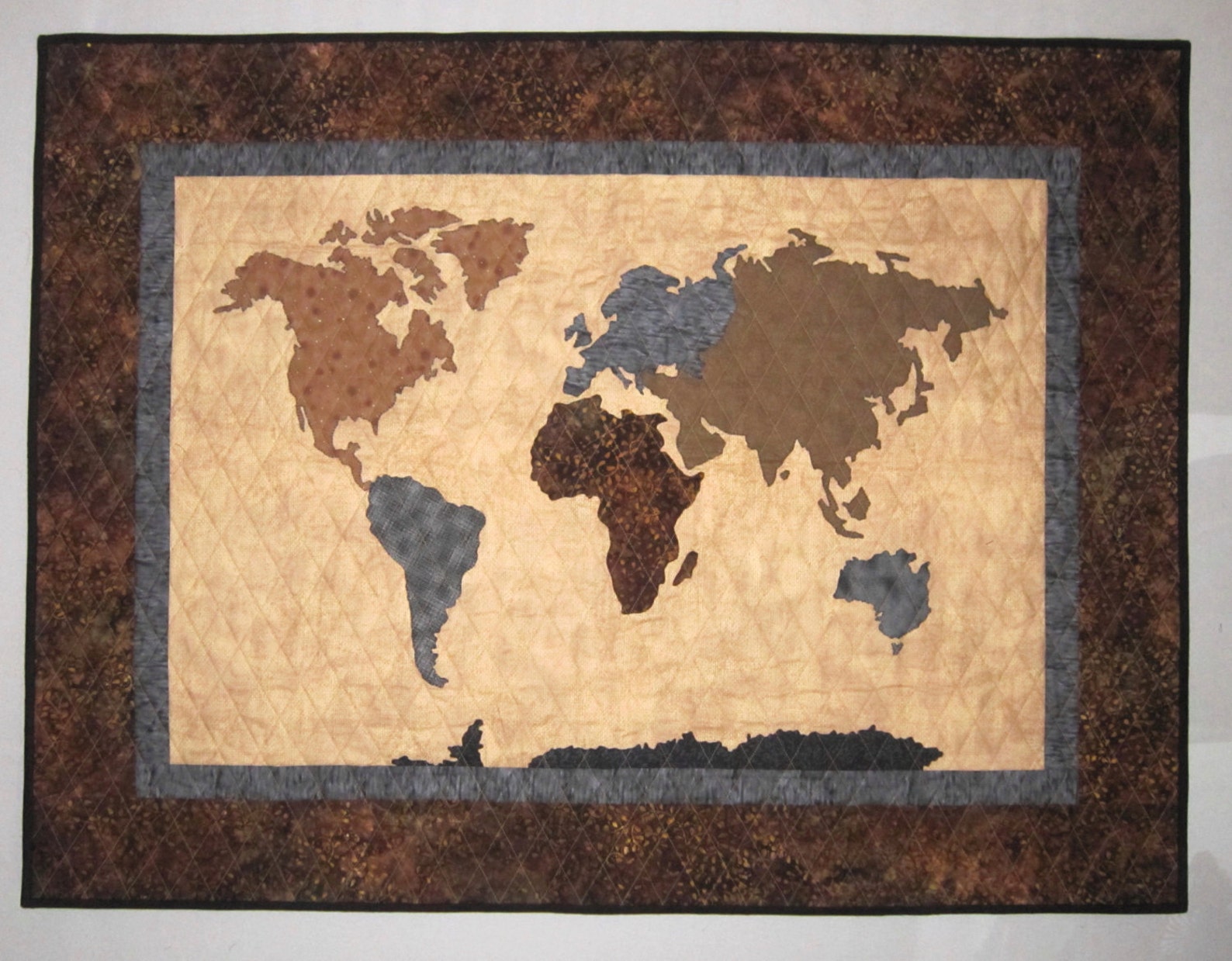 OUR WORLD Patchwork Map Quilt Pattern Full Sized Templates and Clear ...