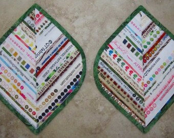 Set of 2 Selvage Leaf Pot Holder Hot Pads Laurel from Quilts by Elena Ready to Ship Hot Pads Trivets Candle Mats