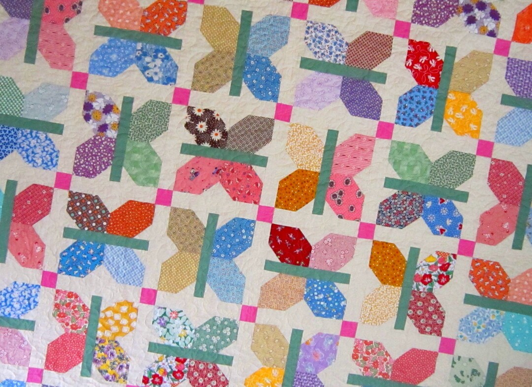 FLUTTER a Vintage Quilt Pattern From Quilts by Elena - Etsy