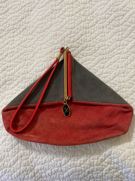 Adorable red vintage triangular clutch - image 1