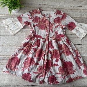 Robe en coton à imprimé floral vintage des années 90 : fillettes taille 2, détails en dentelle