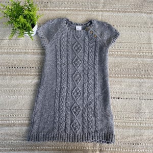 Robe en maille vintage des années 90 : imprimé abstrait, gris foncé, fille 1 ou 2 ans