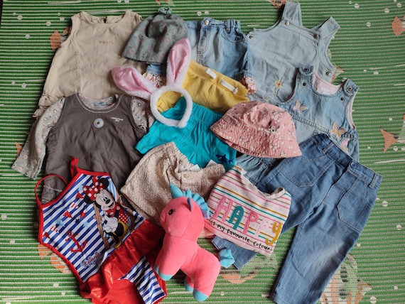 Lote de 16 roupas para bebês meninas primavera/verão dos anos 90