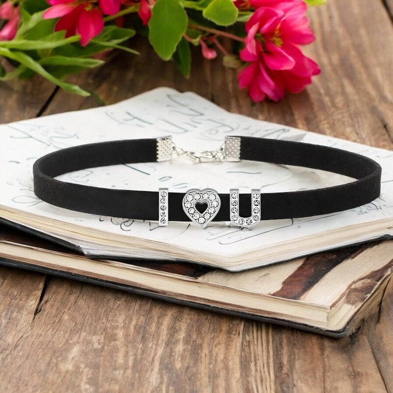 【EVERYBIRTHDAY】Stone White Leather Choker ETHOON Adjustable Leather Choker Collar Soft PU Circle Punk