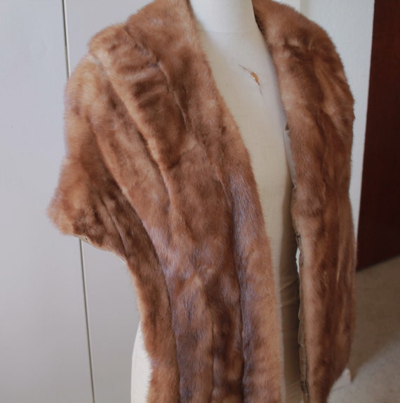 70s Vintage Honey Brown Mink Stole - image 2