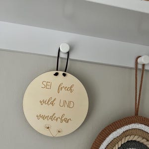 Placa de madeira Seja atrevido, selvagem e maravilhoso, decoração de madeira, quarto infantil, decoração de quarto de bebê, presente de nascimento, chá de bebê, trocador