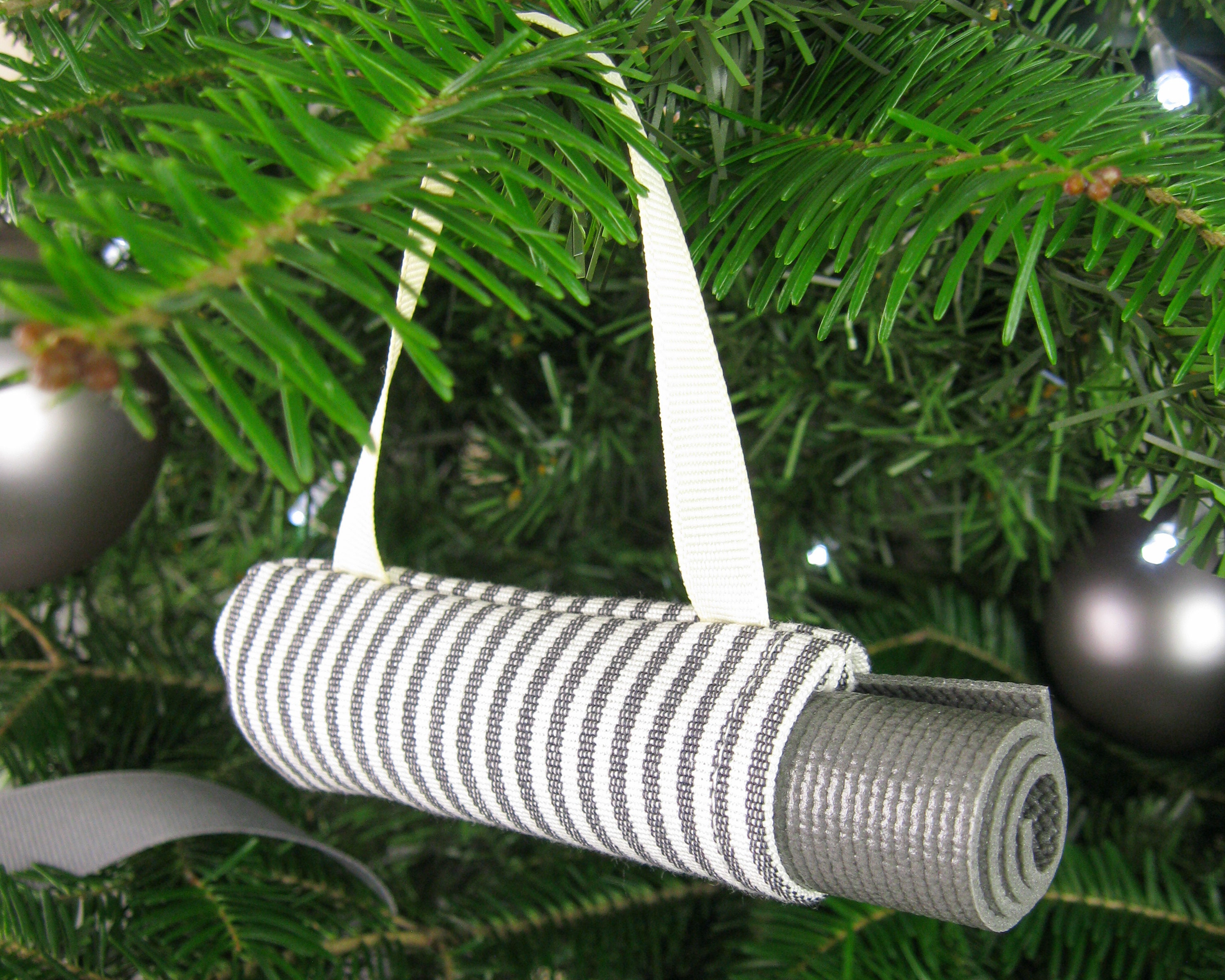 Ornement d'arbre de Noël Yoga. Cadeaux d'étudiants en Rembourrage Bas. Cadeau Pour Yogi. Ornement Yo