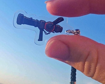 Team Fortress 2 Mini Medigun Phone Charm