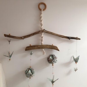 Décoration murale - mobile en origami