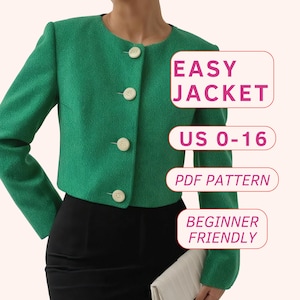 Pode incluir: Uma jaqueta verde cortada com botões brancos. O texto "EASY JACKET US 0-16 PDF PATTERN BEGINNER FRIENDLY" está na imagem.