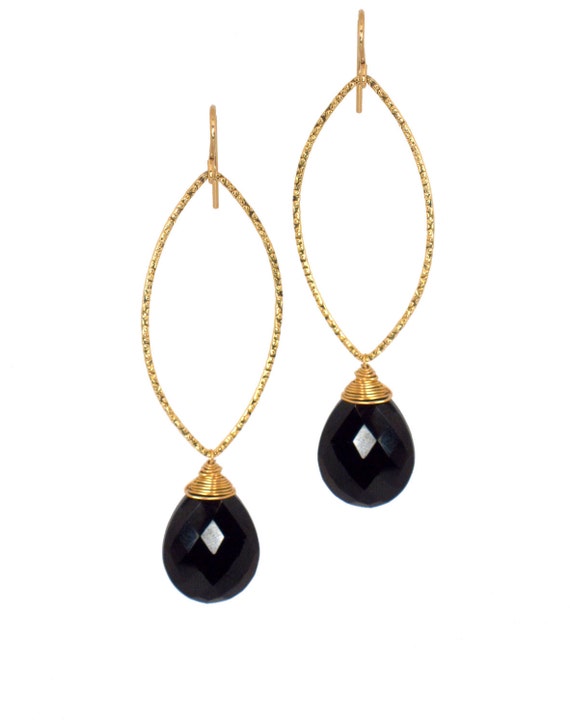 Items similar to Black Spinel Beauty Earrings on Etsy