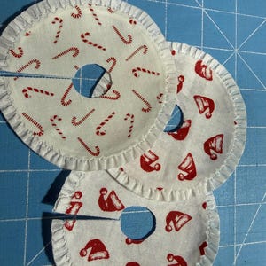 Christmas Dollhouse decor 1:12 scale. Tree skirt