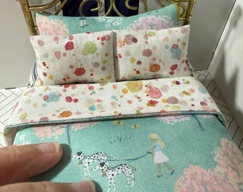 Miniature walk in the park 1:12 scale bedding set