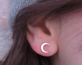 Artemis Crescent Moon Silver Stud Earrings - Hand Carved Cast 8mm Size