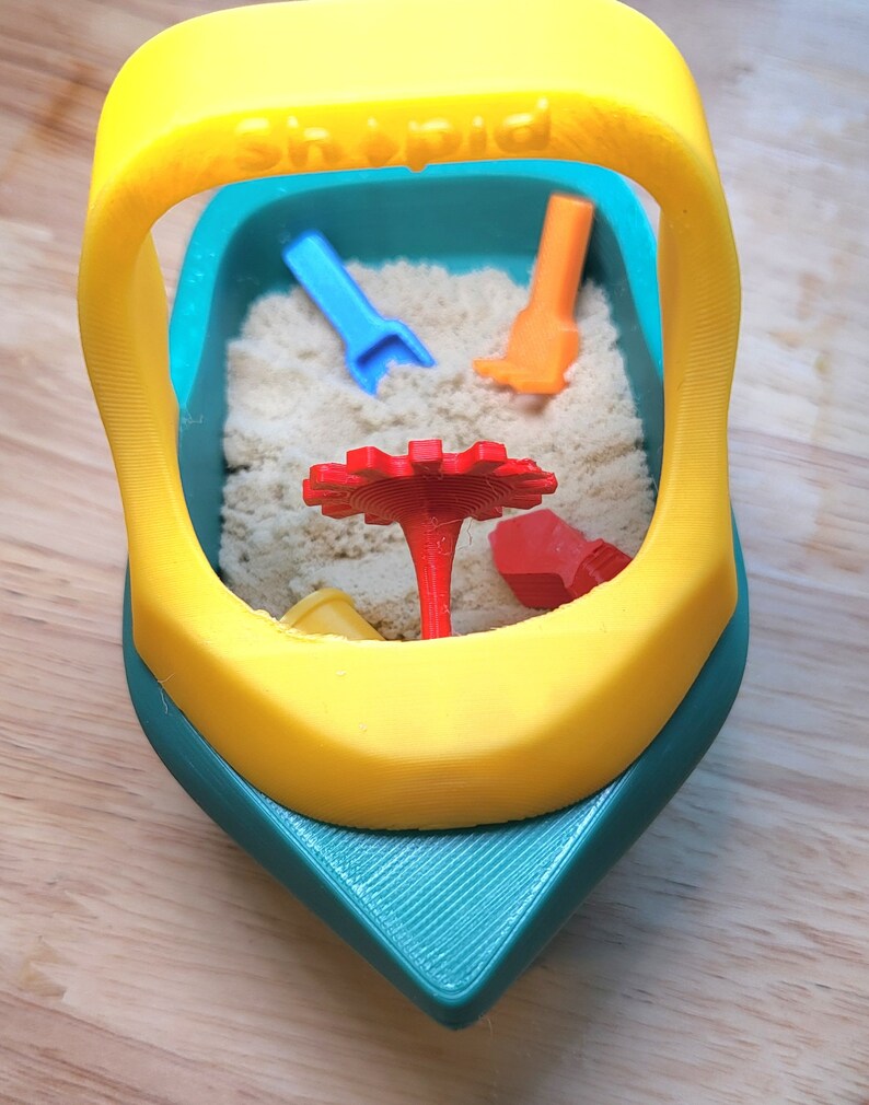 Mini Tuggy Boat Sandbox With Lid, 4 Toys and Sand, Perfect for