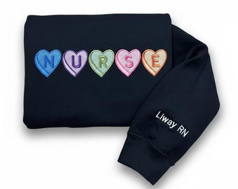 Felpa ricamata colorata con scritta "INFERMIERA" - Regalo personalizzato per infermieri, girocollo per infermieri, abbigliamento comodo per operatori sanitari