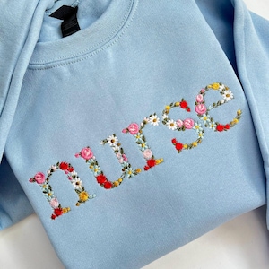 Custom Embroidered Floral Letter Sweatshirt, Custom Text Sweatshirt with Flowers, Personalized Valentine Gift, Custom Embroidered Crewneck